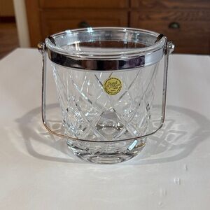 Cut the Crystal Ice Bucket with Silver-Tone Handle - Clear